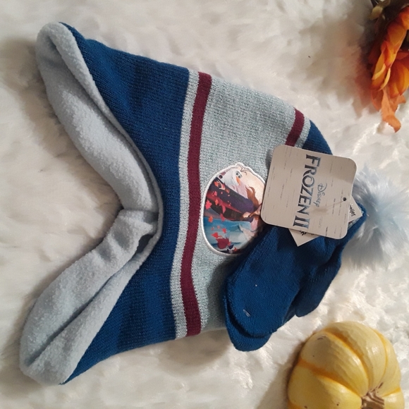 Frozen 2 Toddler Hat and Glove Set NWT - Picture 4 of 4